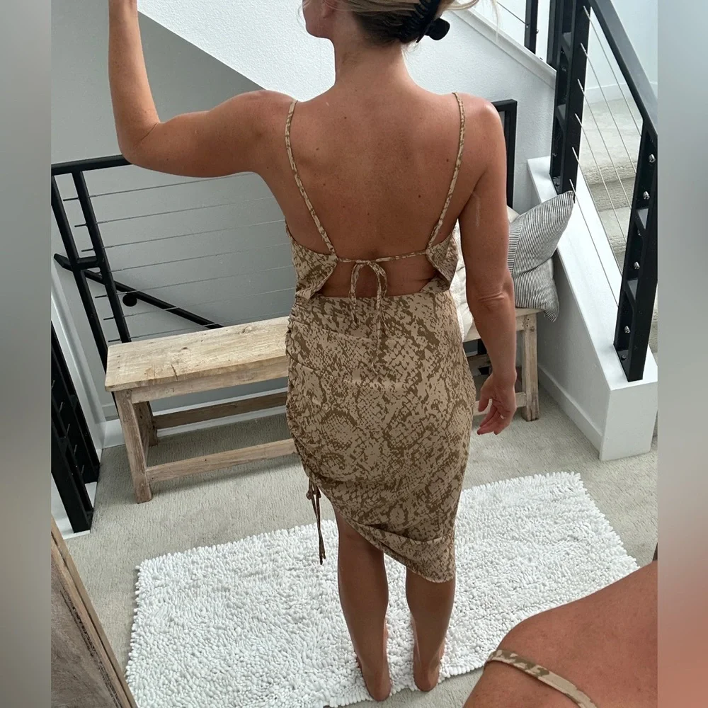 Forever 21 Snake Print Ruched Midi Dress Tan Beige Spaghetti Strap | Size M - Picture 7 of 15